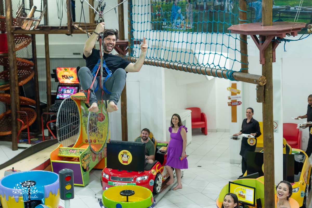 Maria - Luiz - Luanda - Fernando - Pelotas - Santa Catarina - Gêmeos - Irmãos - Pelotas - Antonio Rocha Fotografias - Tio Guigui - Safari - jeep - Menino - Menina - Aventura Safari - cassianoblefestas