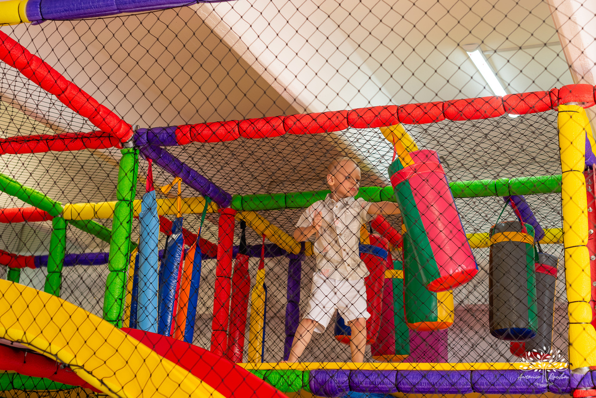 Miguel – 4 anos – Candy Club – Festa Infantil – Fotografia de Família - Fotos de Aniversário - Festa de Criança - Pelotas - Antonio Rocha Fotografias - maletinha colorida