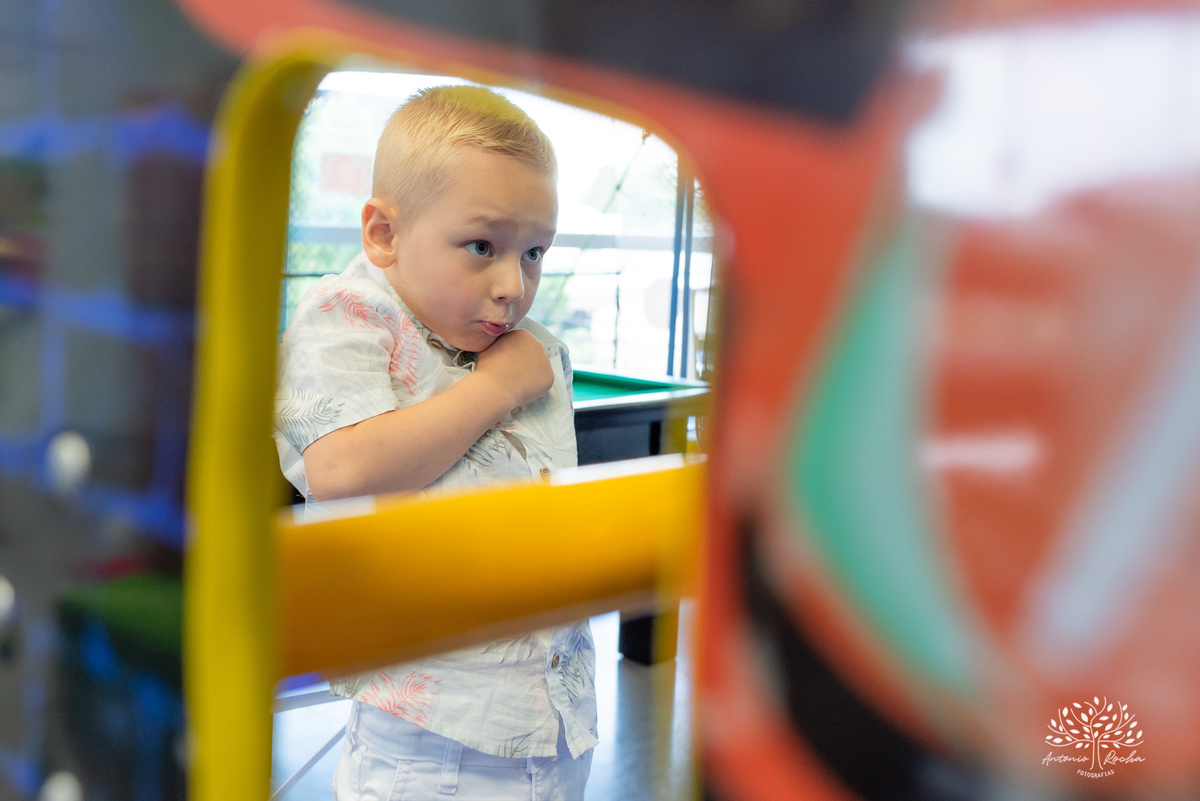 Miguel – 4 anos – Candy Club – Festa Infantil – Fotografia de Família - Fotos de Aniversário - Festa de Criança - Pelotas - Antonio Rocha Fotografias - maletinha colorida