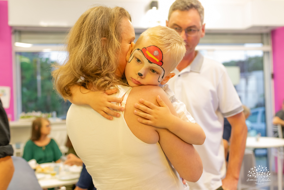 Miguel – 4 anos – Candy Club – Festa Infantil – Fotografia de Família - Fotos de Aniversário - Festa de Criança - Pelotas - Antonio Rocha Fotografias - maletinha colorida
