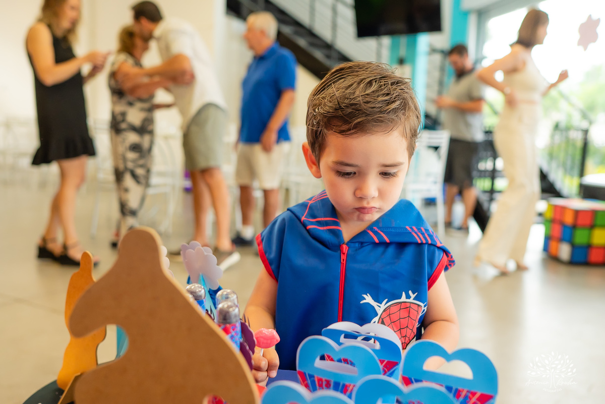 Romeu – 3 anos – Candy Club – Festa Infantil – Festa de Criança – Fotografia Infantil – Fotografia de Família – Homem Aranha - Pelotas - Antonio Rocha Fotografias