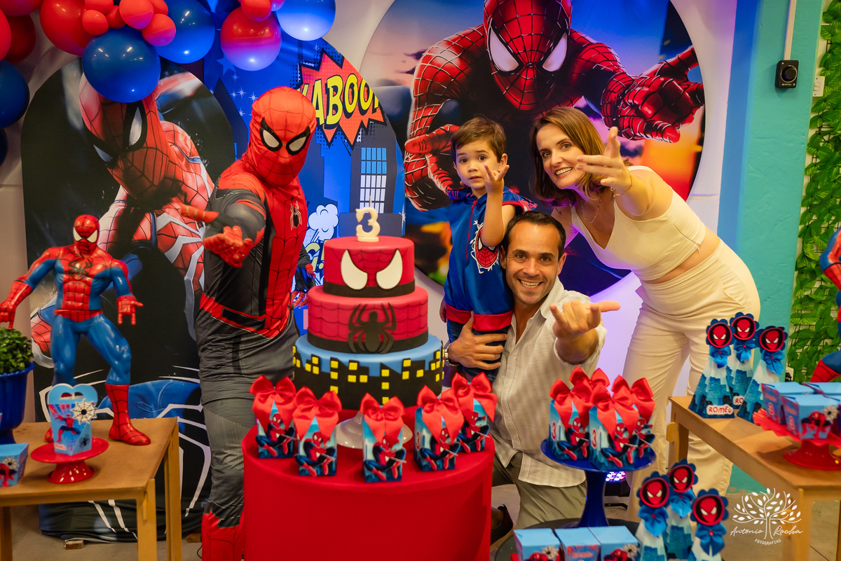 Romeu – 3 anos – Candy Club – Festa Infantil – Festa de Criança – Fotografia Infantil – Fotografia de Família – Homem Aranha - Pelotas - Antonio Rocha Fotografias