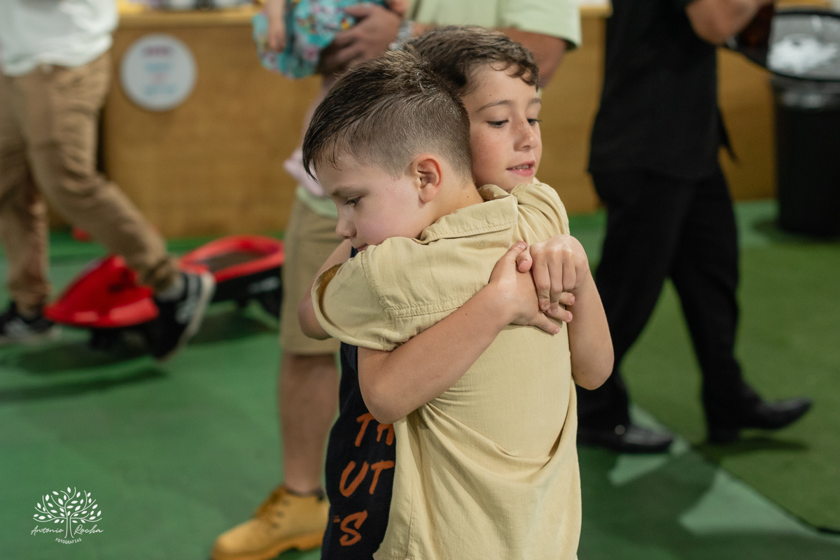 Arthur–7 anos – sete anos – roblox – brincar e ser feliz – brincadeira de criança – cabo de guerra -  -Festa Infantil – Fotografia de Família - Fotos de Aniversário - Festa de Criança - Pelotas - Antonio Rocha Fotografias