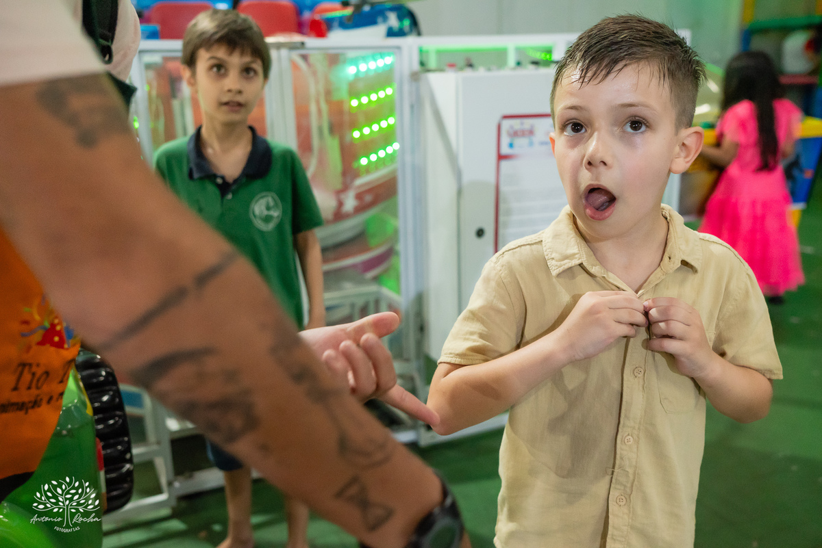 Arthur–7 anos – sete anos – roblox – brincar e ser feliz – brincadeira de criança – cabo de guerra -  -Festa Infantil – Fotografia de Família - Fotos de Aniversário - Festa de Criança - Pelotas - Antonio Rocha Fotografias