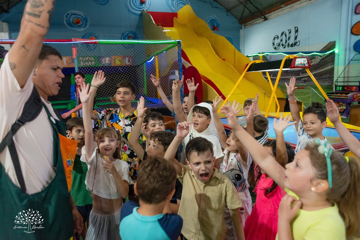 Arthur–7 anos – sete anos – roblox – brincar e ser feliz – brincadeira de criança – cabo de guerra -  -Festa Infantil – Fotografia de Família - Fotos de Aniversário - Festa de Criança - Pelotas - Antonio Rocha Fotografias