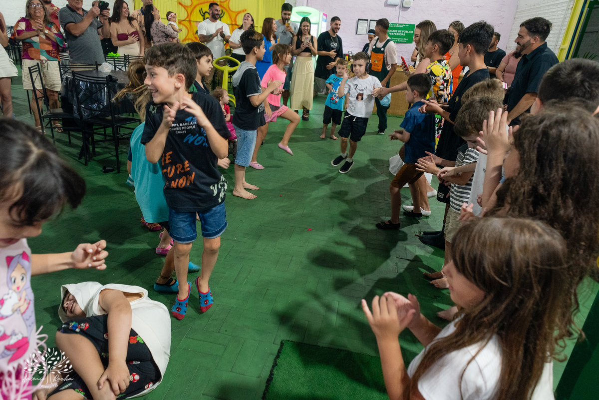 Arthur–7 anos – sete anos – roblox – brincar e ser feliz – brincadeira de criança – cabo de guerra -  -Festa Infantil – Fotografia de Família - Fotos de Aniversário - Festa de Criança - Pelotas - Antonio Rocha Fotografias