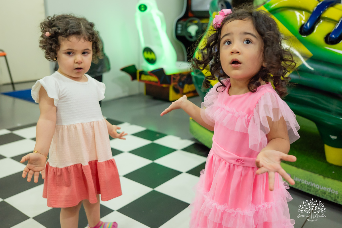 Maite – 3 anos – Loly Pop – Jardim Secreto - Festa Infantil – Fotografia de Família - Fotos de Aniversário - Festa de Criança - Pelotas - Antonio Rocha Fotografias – Cachorro-quente – bolo de aniversário – picolé – Murilo Cunha– Manuella Carvalho- Mannu