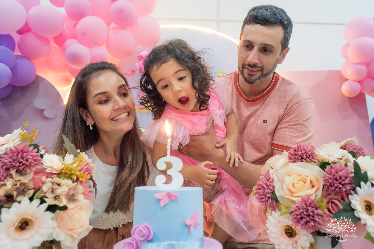 Maite – 3 anos – Loly Pop – Jardim Secreto - Festa Infantil – Fotografia de Família - Fotos de Aniversário - Festa de Criança - Pelotas - Antonio Rocha Fotografias – Cachorro-quente – bolo de aniversário – picolé – Murilo Cunha– Manuella Carvalho- Mannu