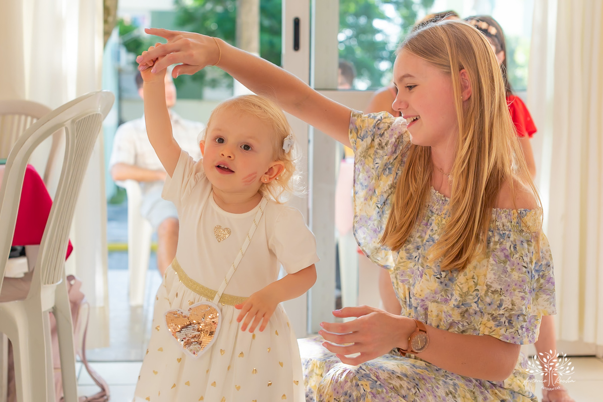 Lis – 2 anos – Dias Maza - Festa em Casa – Piscina de Bolinha – Pula-pula  – dois aninhos - Festa Infantil – Fotografia de Família - Fotos de Aniversário - Condominio Dias Mazza - Festa de Criança - Pelotas - Antonio Rocha Fotografias