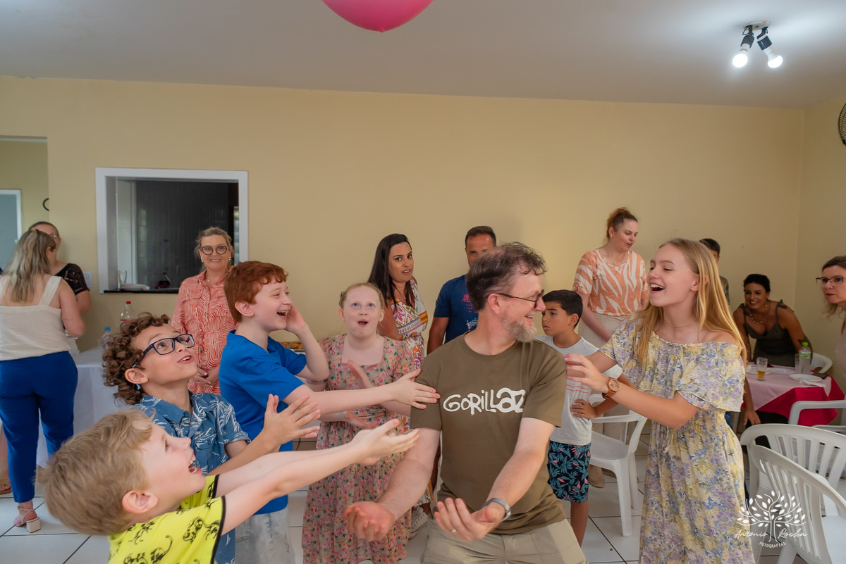 Lis – 2 anos – Dias Maza - Festa em Casa – Piscina de Bolinha – Pula-pula  – dois aninhos - Festa Infantil – Fotografia de Família - Fotos de Aniversário - Condominio Dias Mazza - Festa de Criança - Pelotas - Antonio Rocha Fotografias