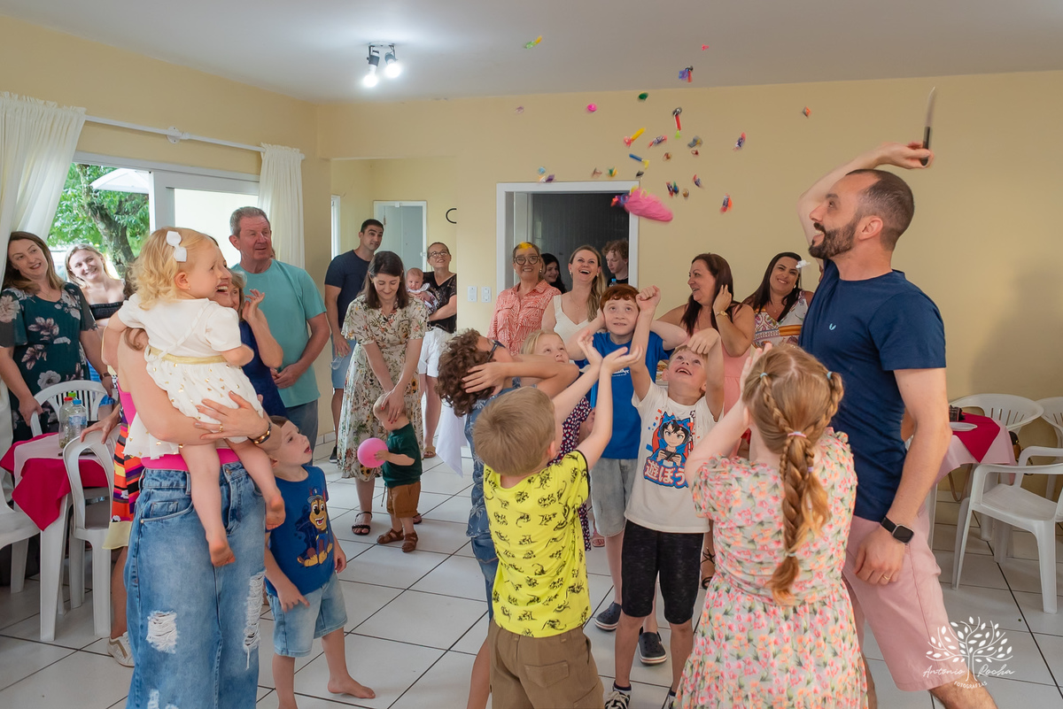 Lis – 2 anos – Dias Maza - Festa em Casa – Piscina de Bolinha – Pula-pula  – dois aninhos - Festa Infantil – Fotografia de Família - Fotos de Aniversário - Condominio Dias Mazza - Festa de Criança - Pelotas - Antonio Rocha Fotografias