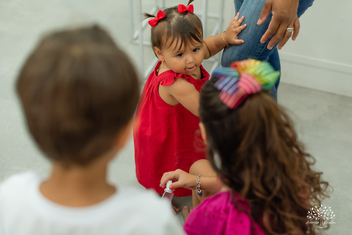 
Vicky – 1 ano – Primeiro Aninho – Juliana Lamas – Arthur Bender - Maria - - Festa Infantil – Fotografia de Família - Fotos de Aniversário – Casa de Alice - Festa de Criança - Pelotas - Antonio Rocha Fotografias – Bolo Fofo
