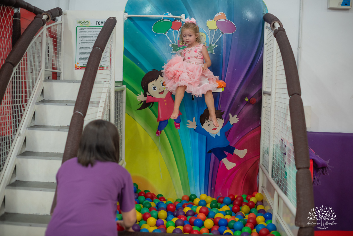 Manuela – Manu – 4 anos – Festa Infantil – Festa de Criança – Festa de Família – fotografia – Princesas - Walt Disney – Fotos de Aniversário – Arte e Riso – Ivana Manke – Maicon Schumacher - Antonio Rocha Fotografias - PelotasManuela – Manu – 4 anos – Fes