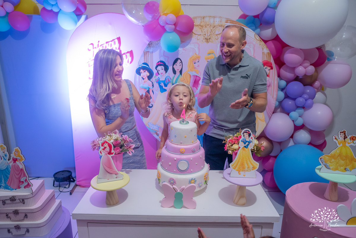 Manuela – Manu – 4 anos – Festa Infantil – Festa de Criança – Festa de Família – fotografia – Princesas - Walt Disney – Fotos de Aniversário – Arte e Riso – Ivana Manke – Maicon Schumacher - Antonio Rocha Fotografias - Pelotas