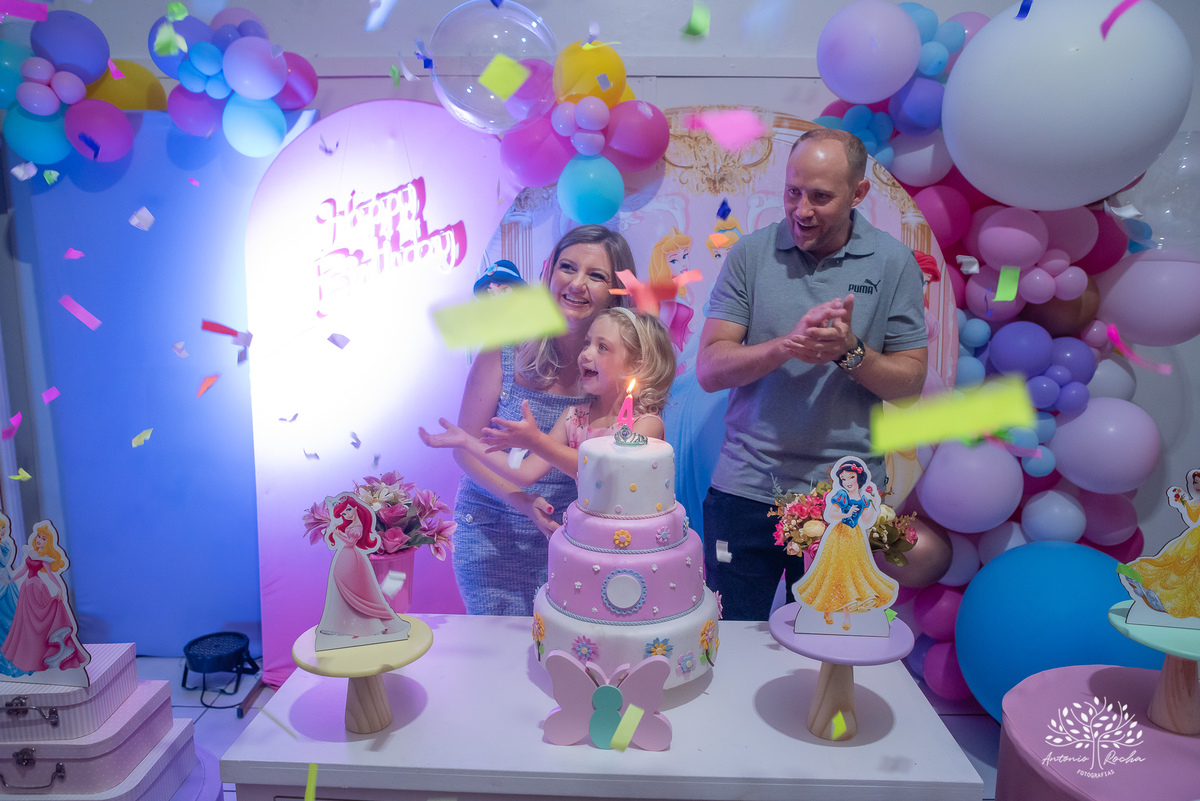 Manuela – Manu – 4 anos – Festa Infantil – Festa de Criança – Festa de Família – fotografia – Princesas - Walt Disney – Fotos de Aniversário – Arte e Riso – Ivana Manke – Maicon Schumacher - Antonio Rocha Fotografias - Pelotas