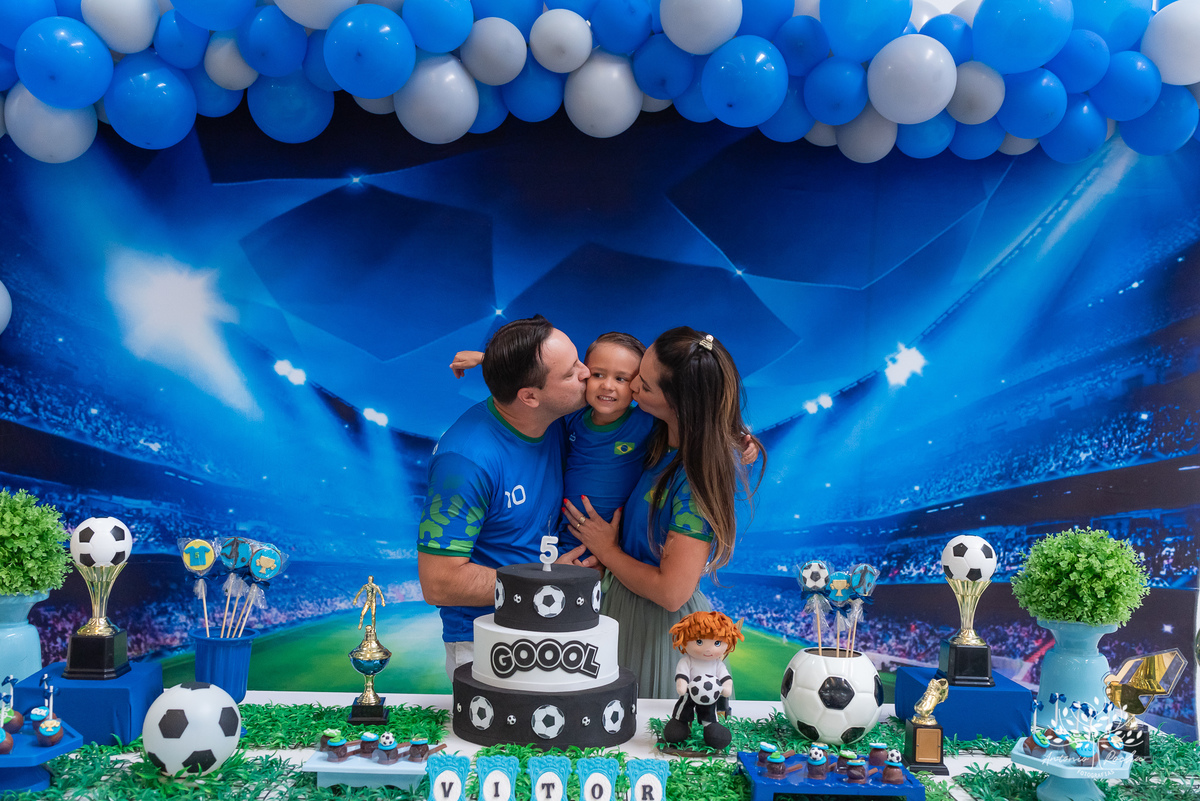 Vitor – 5 anos - Festa Infantil – Festa de Criança – Festa de Família – fotografia – decoração de futebol – camisa 10 – clifff kids – Fotos de Aniversário – Tio Tatá – Anima - Antonio Rocha Fotografias - Pelotas