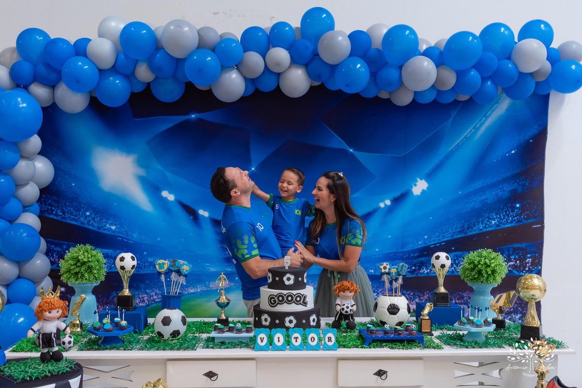 Vitor – 5 anos - Festa Infantil – Festa de Criança – Festa de Família – fotografia – decoração de futebol – camisa 10 – clifff kids – Fotos de Aniversário – Tio Tatá – Anima - Antonio Rocha Fotografias - Pelotas