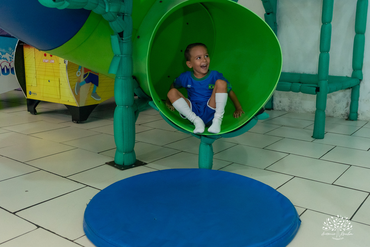 Vitor – 5 anos - Festa Infantil – Festa de Criança – Festa de Família – fotografia – decoração de futebol – camisa 10 – clifff kids – Fotos de Aniversário – Tio Tatá – Anima - Antonio Rocha Fotografias - Pelotas