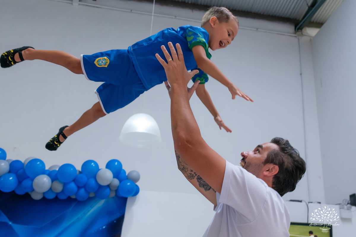 Vitor – 5 anos - Festa Infantil – Festa de Criança – Festa de Família – fotografia – decoração de futebol – camisa 10 – clifff kids – Fotos de Aniversário – Tio Tatá – Anima - Antonio Rocha Fotografias - Pelotas