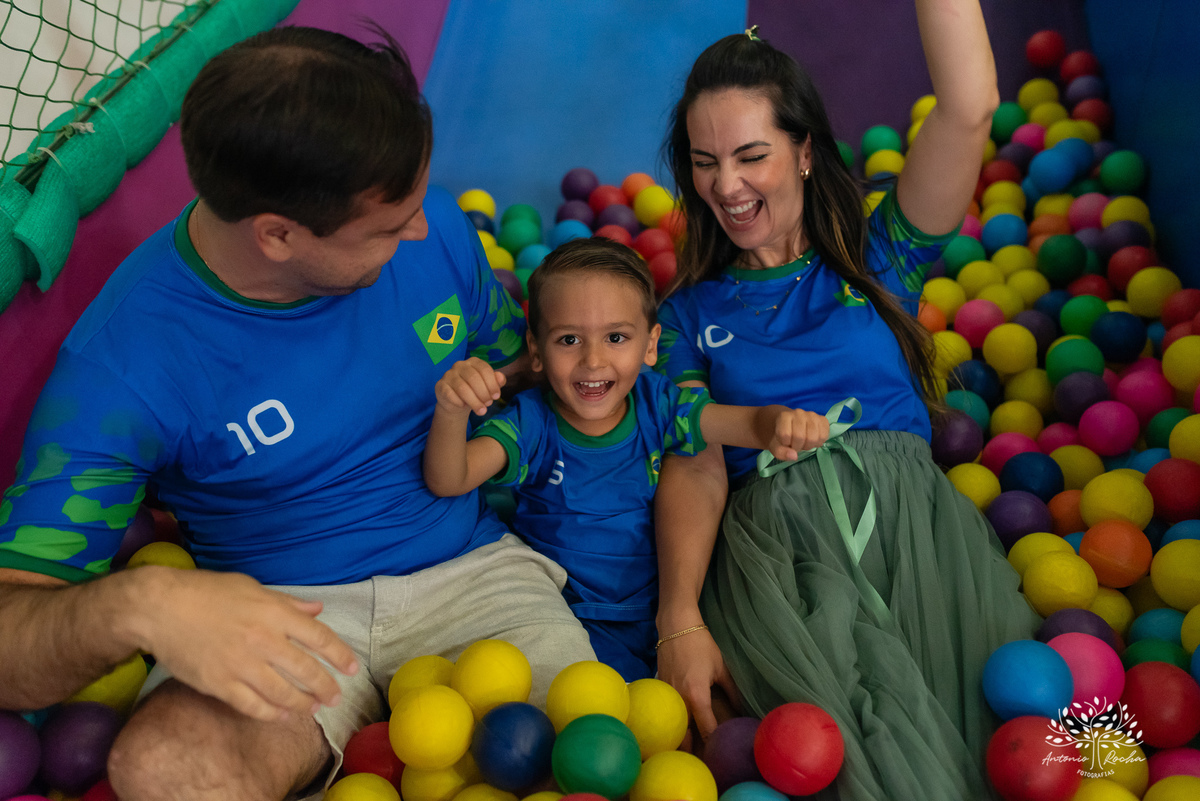Vitor – 5 anos - Festa Infantil – Festa de Criança – Festa de Família – fotografia – decoração de futebol – camisa 10 – clifff kids – Fotos de Aniversário – Tio Tatá – Anima - Antonio Rocha Fotografias - Pelotas
