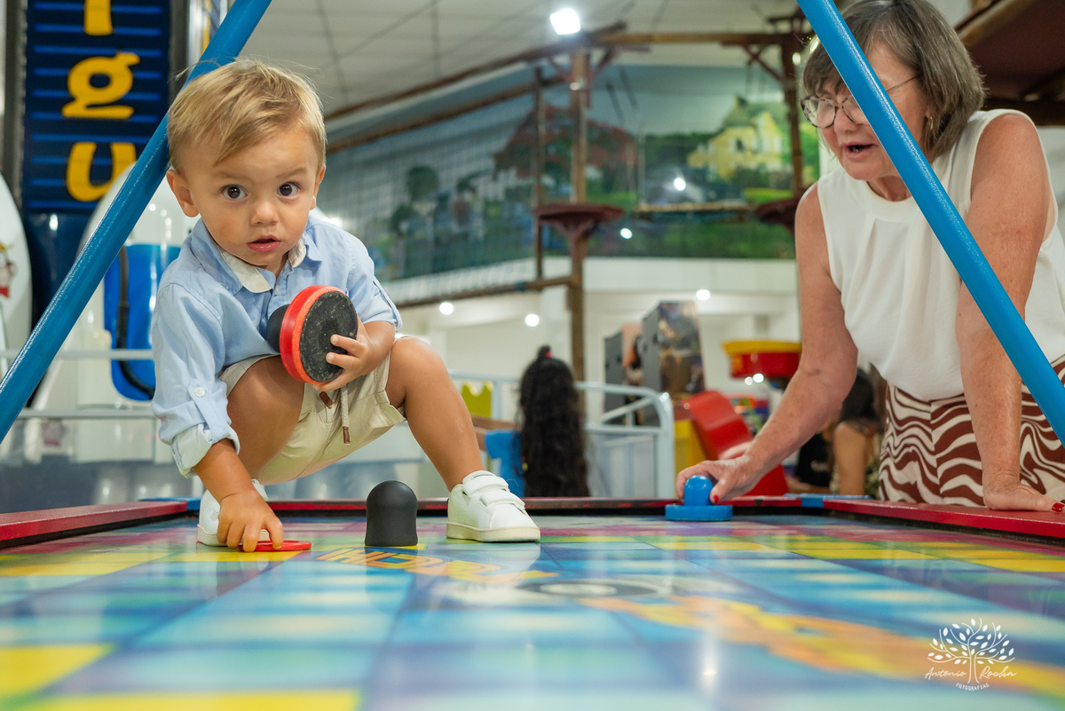 Alice – 5 anos - Festa Infantil – Festa de Criança – Festa de Família – fotografia – decoração de porquinho da índia – tio guigui – Fotos de Aniversário – baladinha infantil – chopp 35 - Antonio Rocha Fotografias - Pelotas