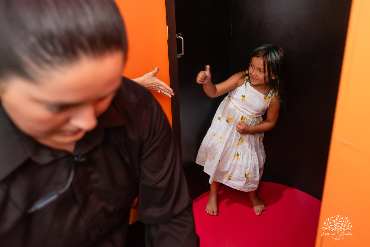 Alice – 5 anos - Festa Infantil – Festa de Criança – Festa de Família – fotografia – decoração de porquinho da índia – tio guigui – Fotos de Aniversário – baladinha infantil – chopp 35 - Antonio Rocha Fotografias - Pelotas