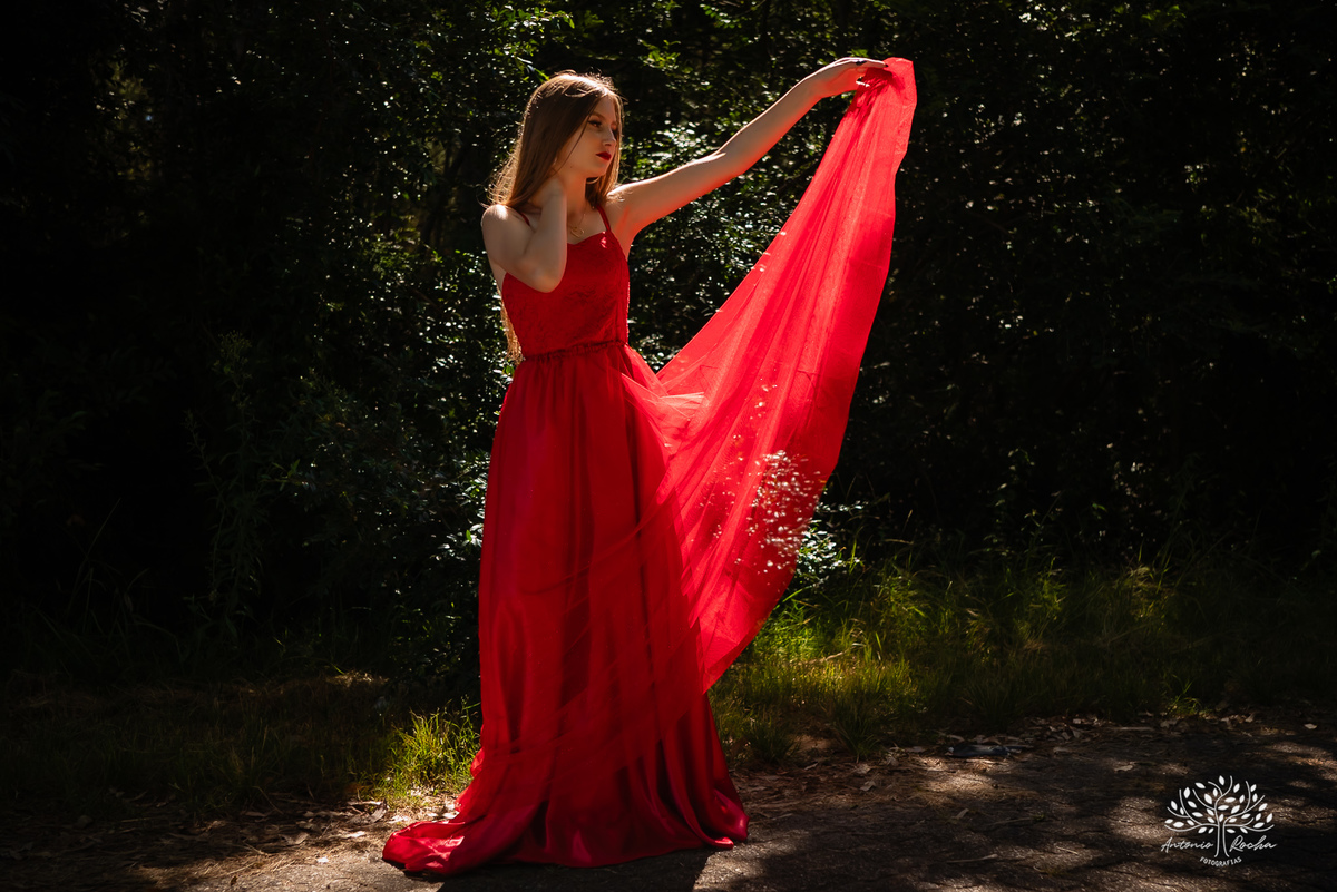 Thay – Thai – Thailyse – 15 anos -  Quinze Anos – Las Acácias –Vestido Vermelho – Holz – Ensaio externo – Ensaio de 15 anos – Não vou fazer festa  - Pelotas - Antonio Rocha FotografiasThay – Thai – Thailyse – 15 anos -  Quinze Anos – Las Acácias –Vestido 