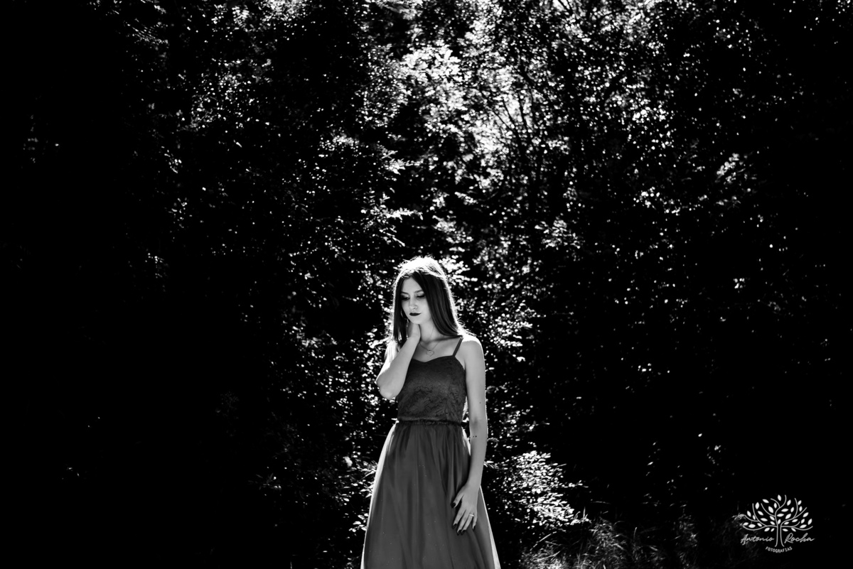 Thay – Thai – Thailyse – 15 anos -  Quinze Anos – Las Acácias –Vestido Vermelho – Holz – Ensaio externo – Ensaio de 15 anos – Não vou fazer festa  - Pelotas - Antonio Rocha Fotografias