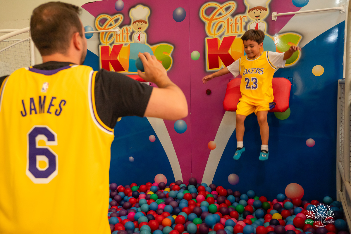 Augusto – 5 anos - Festa Infantil – Festa de Criança – Festa de Família – fotografia – basquete – NBA – Cliff Kids – Fotos de Aniversário - Antonio Rocha Fotografias - Pelotas