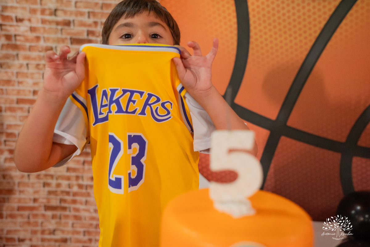 Augusto – 5 anos - Festa Infantil – Festa de Criança – Festa de Família – fotografia – basquete – NBA – Cliff Kids – Fotos de Aniversário - Antonio Rocha Fotografias - Pelotas