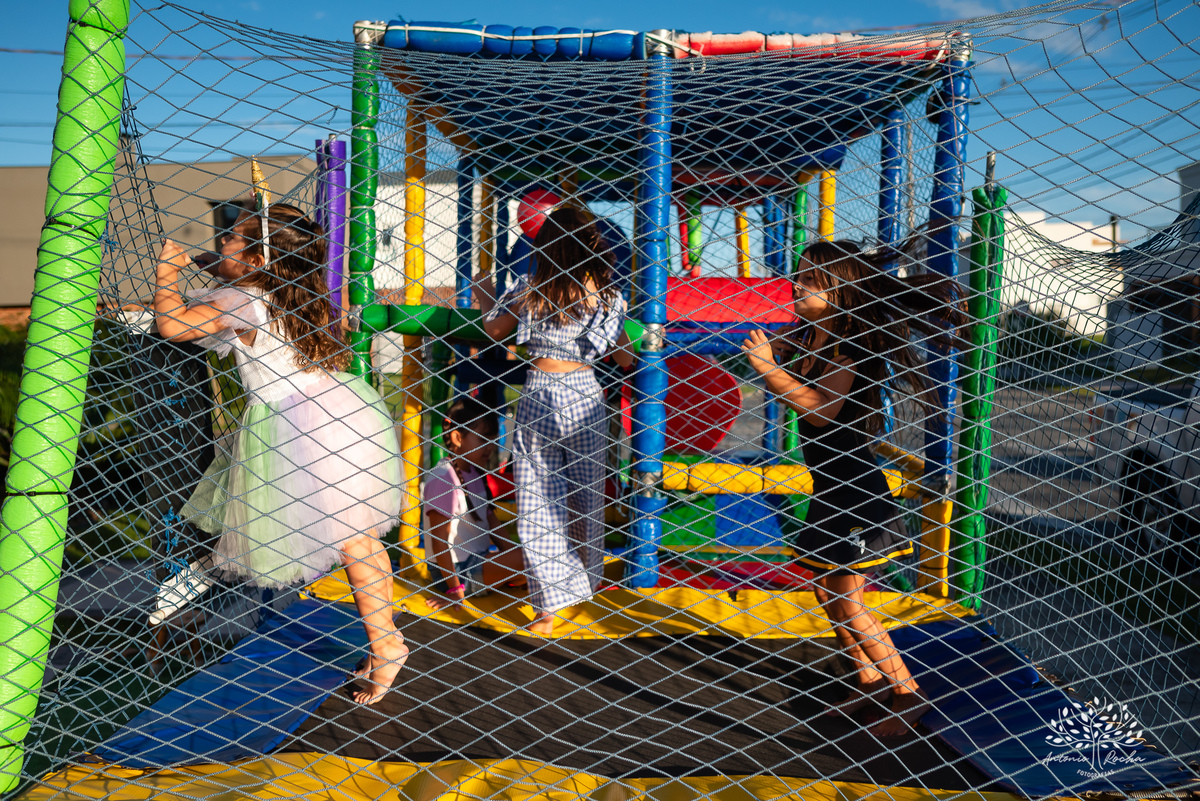 Beatriz - 4 anos - segundo dia - comemoração - casa - escola - amigos - decoração - unicórnio - balão surpresa - animação - Joaninha - - Luana - Antoniony – Aurora – Alphaville – Antonio Rocha Fotografias - Pelotas