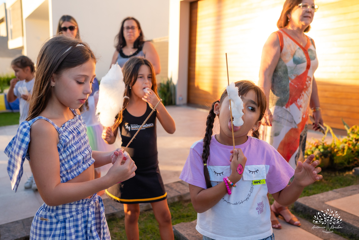 Beatriz - 4 anos - segundo dia - comemoração - casa - escola - amigos - decoração - unicórnio - balão surpresa - animação - Joaninha - - Luana - Antoniony – Aurora – Alphaville – Antonio Rocha Fotografias - Pelotas