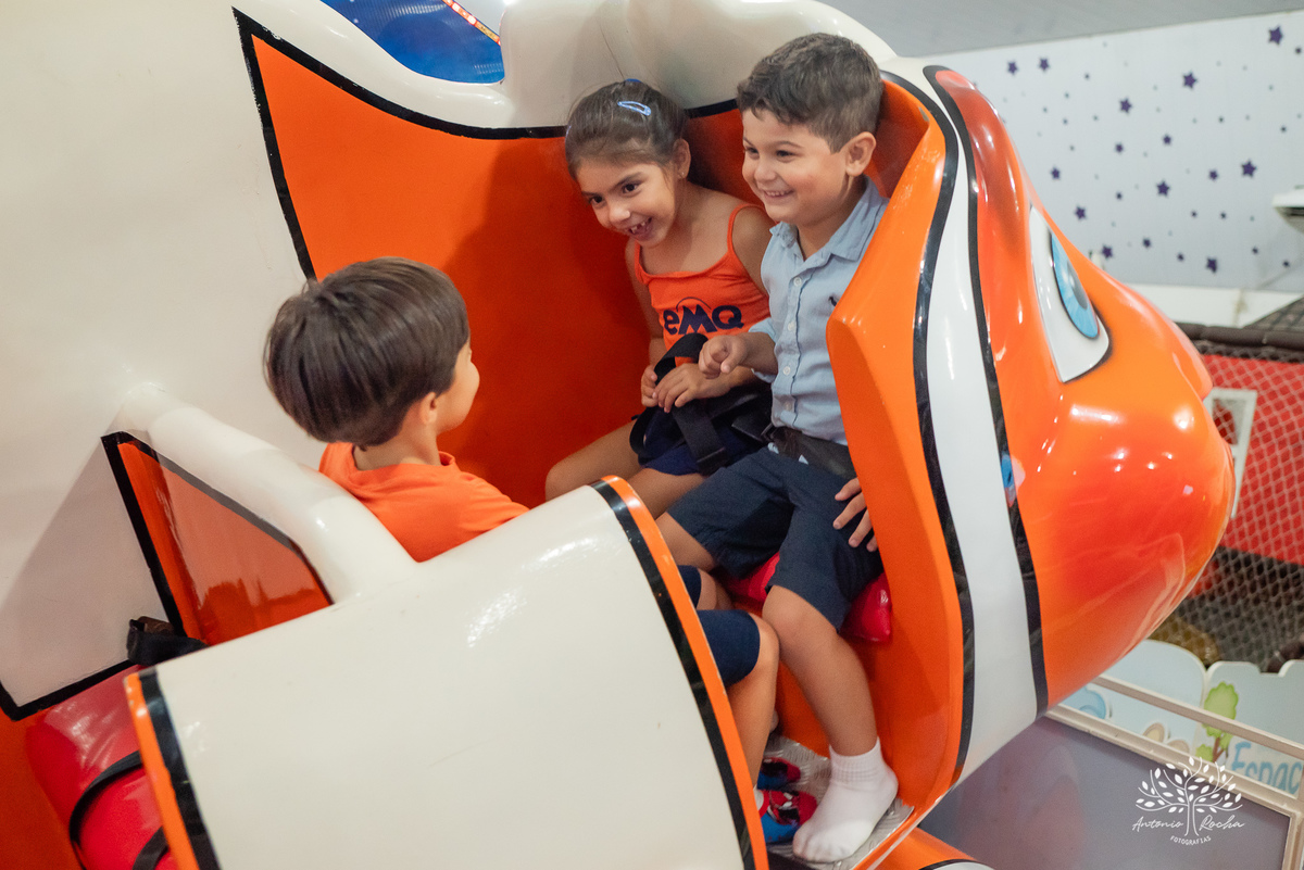 Cinco anos - José (Zeco) - Alegria - Família unida - Amor - Afinidade - Aniversário - Stisch - Afeto - Irmão João - Memórias - Amizade –Sorrisos - Aventuras - Confiança - Gratidão – Patrícia - Simch – Roberto – Antonio Rocha Fotografias - Pelotas