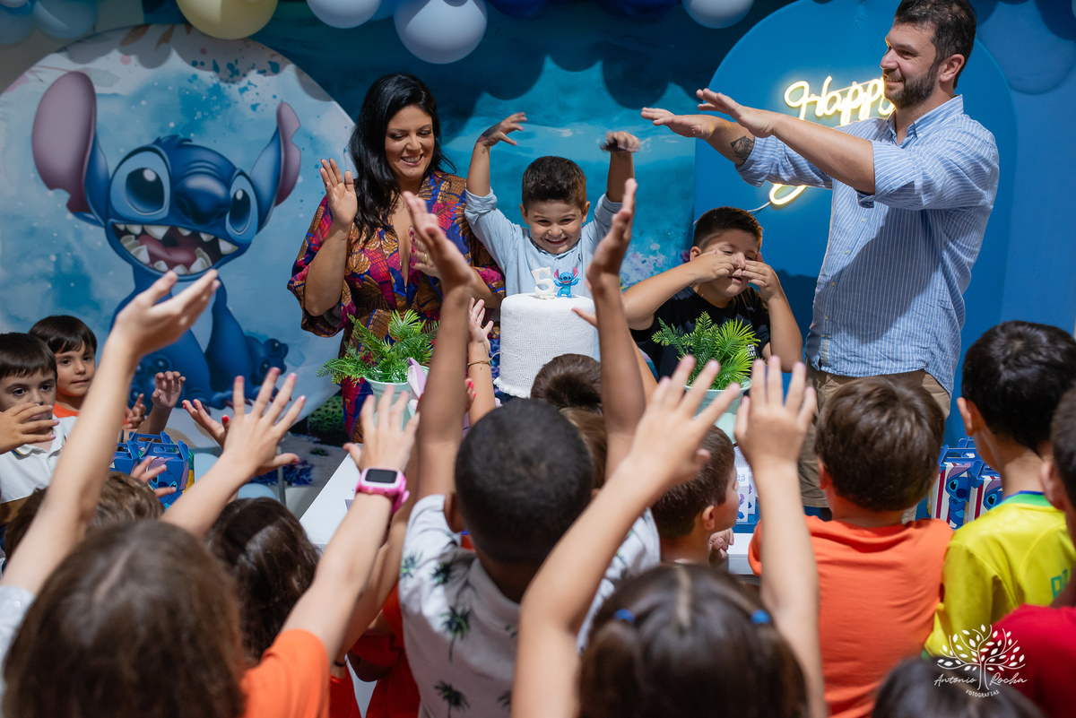 Cinco anos - José (Zeco) - Alegria - Família unida - Amor - Afinidade - Aniversário - Stisch - Afeto - Irmão João - Memórias - Amizade –Sorrisos - Aventuras - Confiança - Gratidão – Patrícia - Simch – Roberto – Antonio Rocha Fotografias - Pelotas