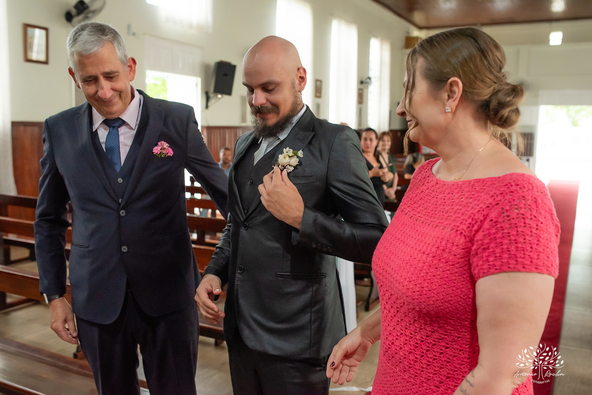 cerimônia religiosa, fevereiro 2024, caminho até o altar, amor, união, desafios, comprometimento, memórias, fotografia, casal, momentos especiais, testemunho, celebração, emocionante, gratidão, Antonio Rocha Fotografias - Pelotas