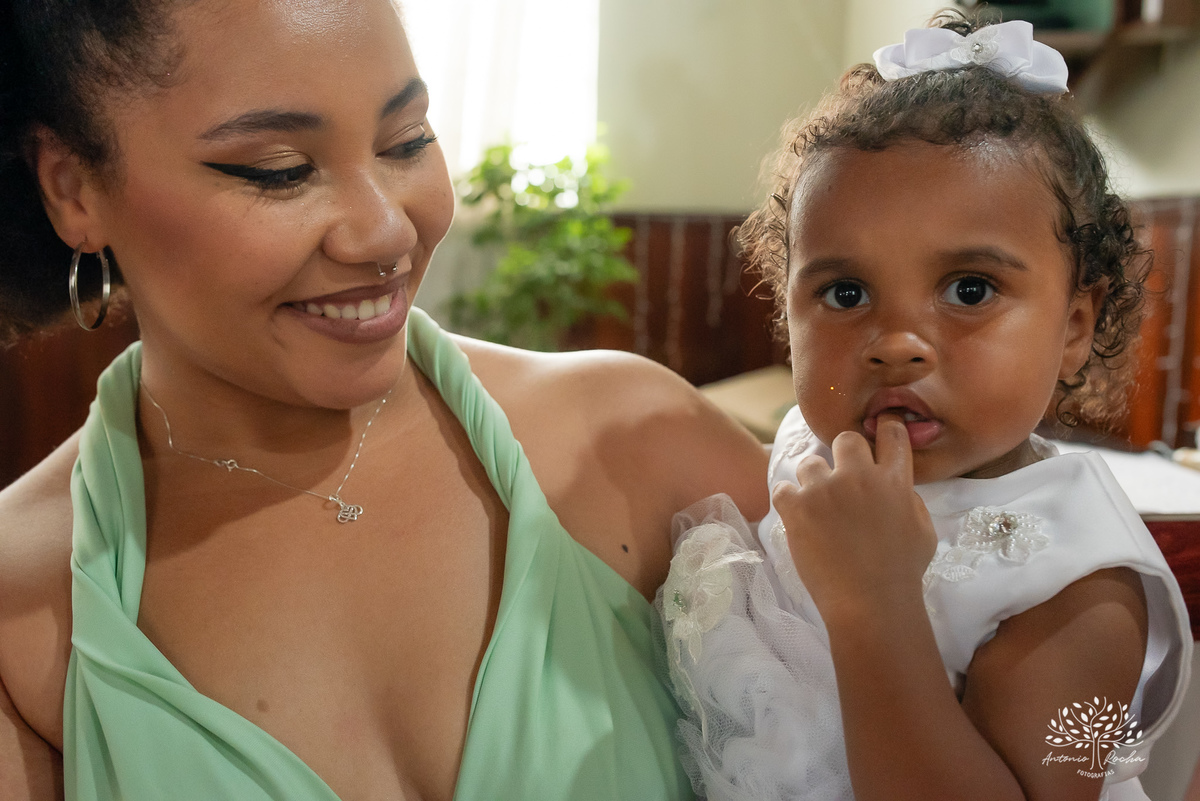 cerimônia religiosa, fevereiro 2024, caminho até o altar, amor, união, desafios, comprometimento, memórias, fotografia, casal, momentos especiais, testemunho, celebração, emocionante, gratidão, Antonio Rocha Fotografias - Pelotas