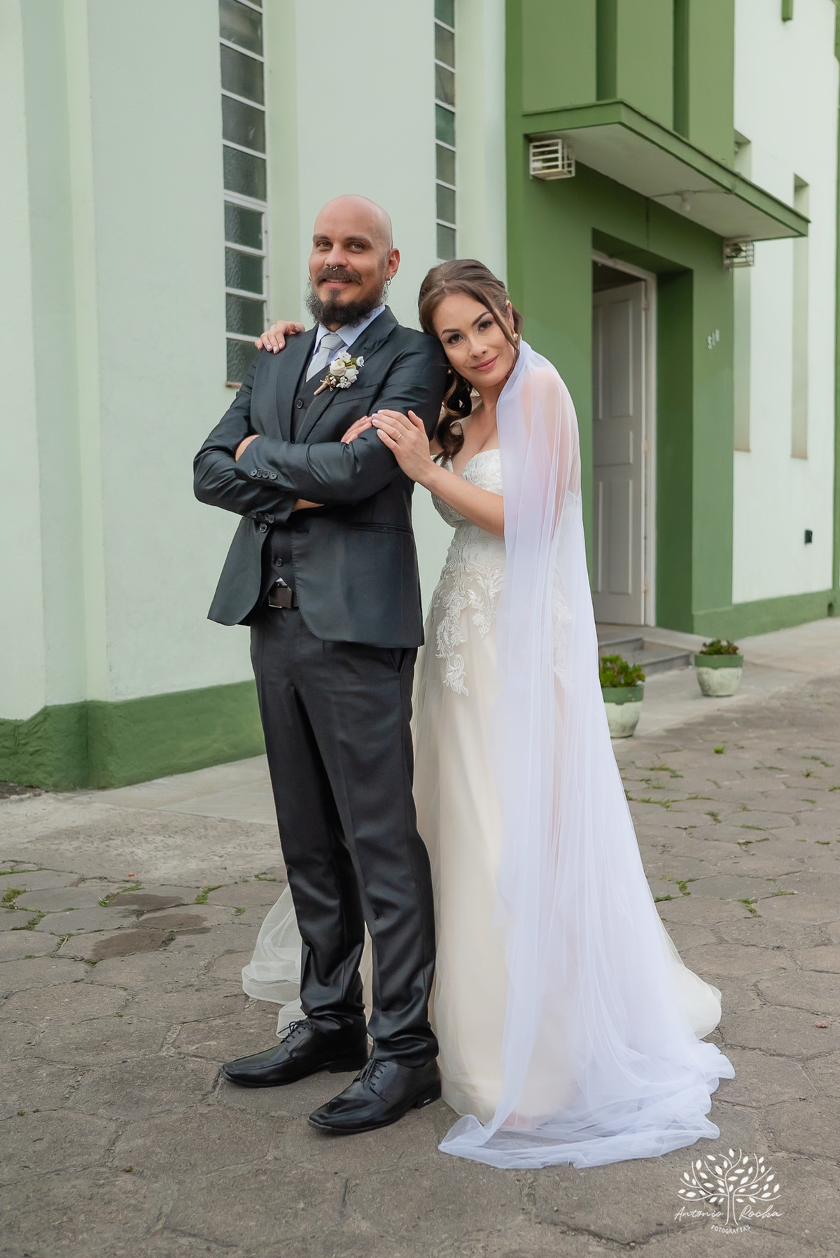cerimônia religiosa, fevereiro 2024, caminho até o altar, amor, união, desafios, comprometimento, memórias, fotografia, casal, momentos especiais, testemunho, celebração, emocionante, gratidão, Antonio Rocha Fotografias - Pelotas