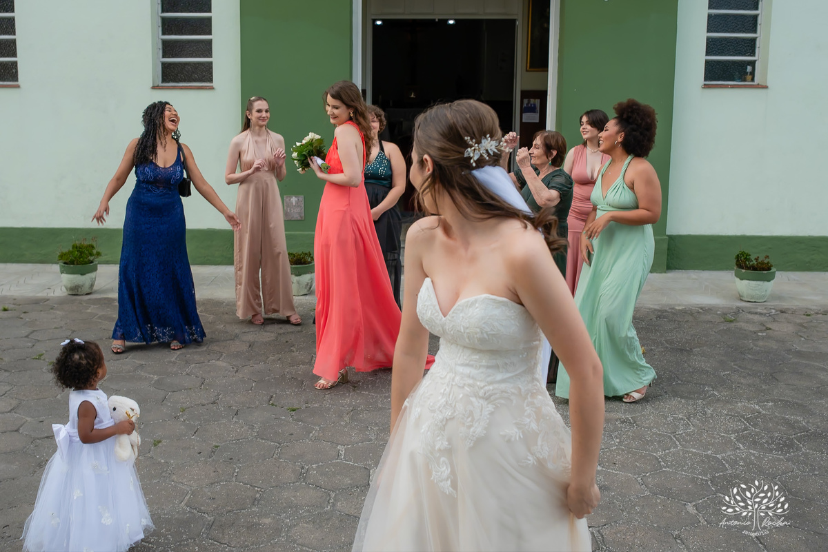 cerimônia religiosa, fevereiro 2024, caminho até o altar, amor, união, desafios, comprometimento, memórias, fotografia, casal, momentos especiais, testemunho, celebração, emocionante, gratidão, Antonio Rocha Fotografias - Pelotas