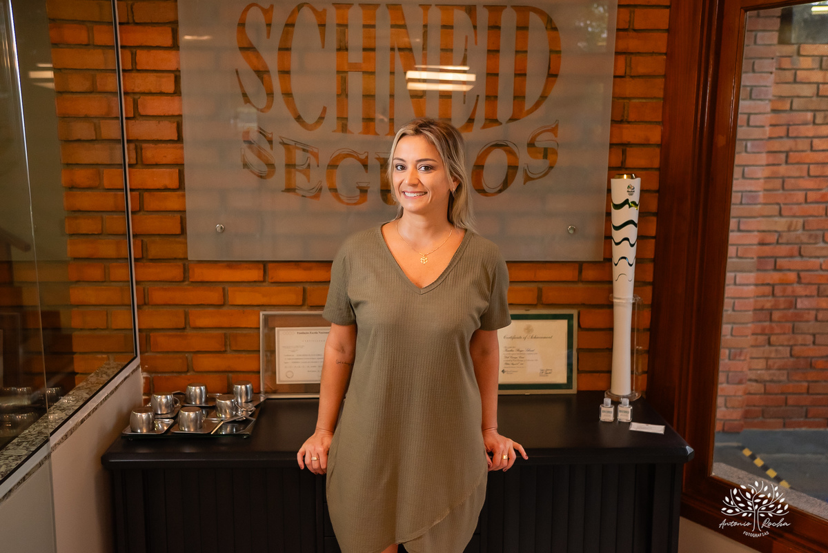 Karoline – Schneid – ensaio – Profissional – Identidade – Autenticidade – Valores – Naarrativa – Visual – Presença – Online – Marketing – Representação  - Satisfação – Conexão com audiência –Equipe - Competente –Antonio Rocha Fotografias - Pelotas