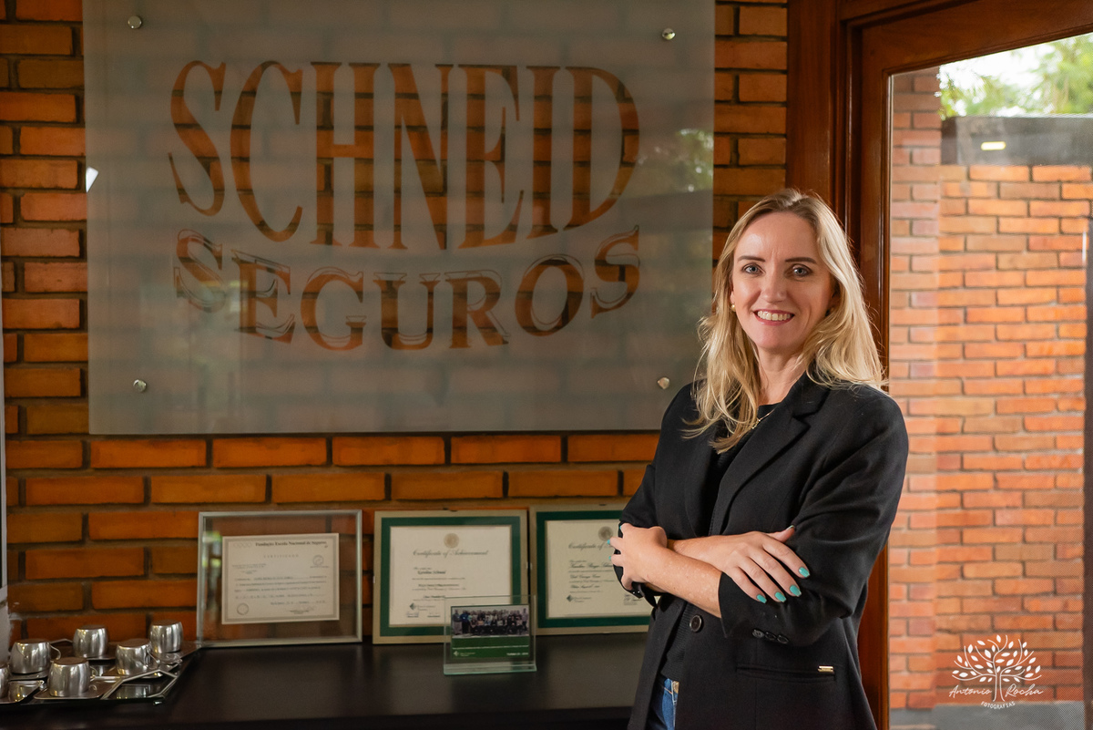 Karoline – Schneid – ensaio – Profissional – Identidade – Autenticidade – Valores – Naarrativa – Visual – Presença – Online – Marketing – Representação  - Satisfação – Conexão com audiência –Equipe - Competente –Antonio Rocha Fotografias - Pelotas