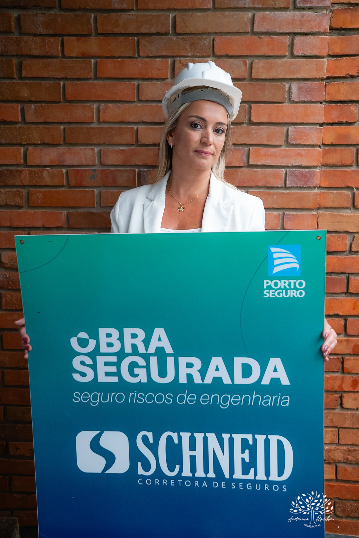 Karoline – Schneid – ensaio – Profissional – Identidade – Autenticidade – Valores – Naarrativa – Visual – Presença – Online – Marketing – Representação  - Satisfação – Conexão com audiência –Equipe - Competente –Antonio Rocha Fotografias - Pelotas