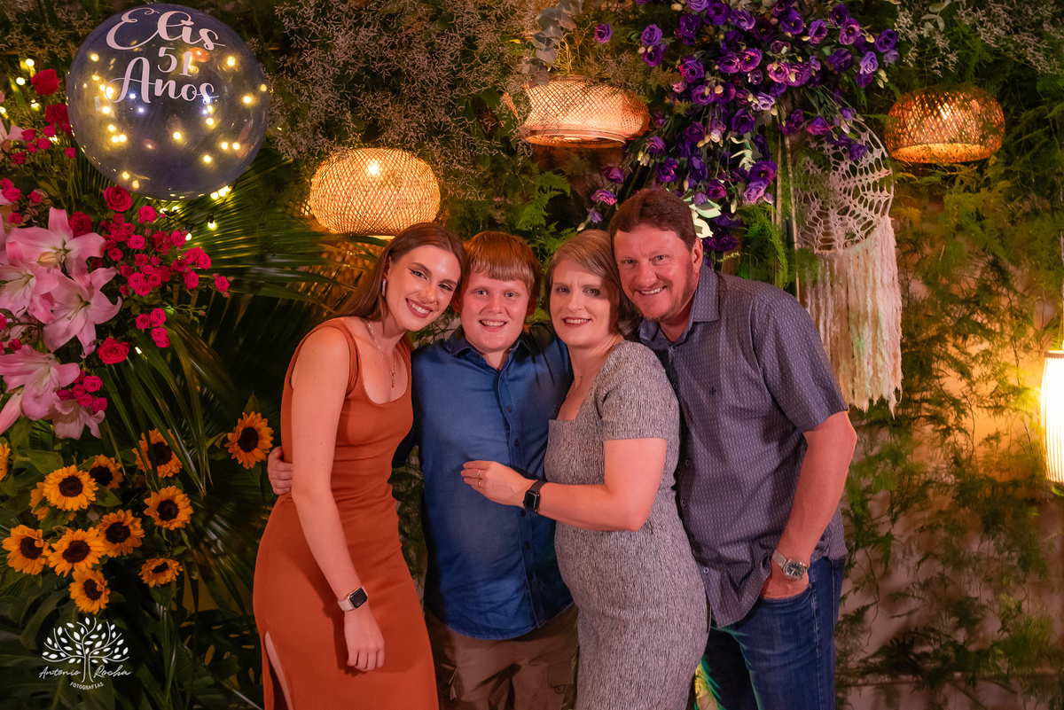 Elis Radmann – desafios – conquistas -  mulher forte – determinada – inspiração – aniversári 51 anos -  festa emocionante – Radmann – IPO - foto da família – exemplo – prévia – celebração – comemoração – Pelotas - Antonio Rocha Fotografia