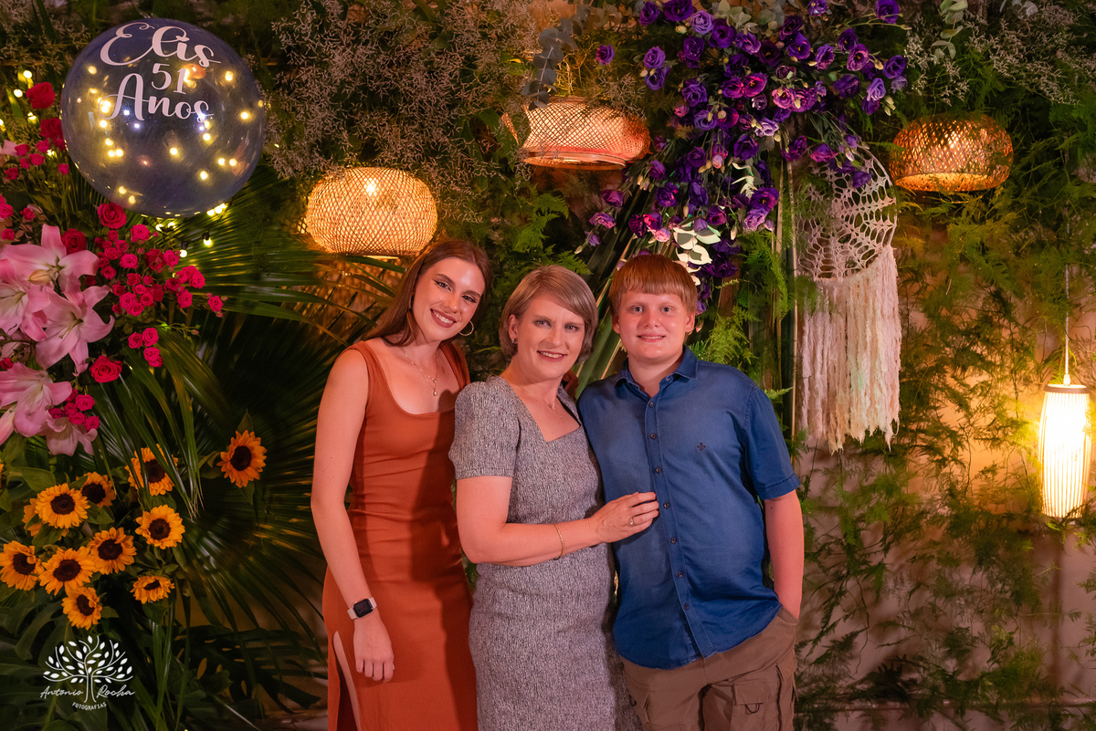Elis Radmann – desafios – conquistas -  mulher forte – determinada – inspiração – aniversári 51 anos -  festa emocionante – Radmann – IPO - foto da família – exemplo – prévia – celebração – comemoração – Pelotas - Antonio Rocha Fotografia
