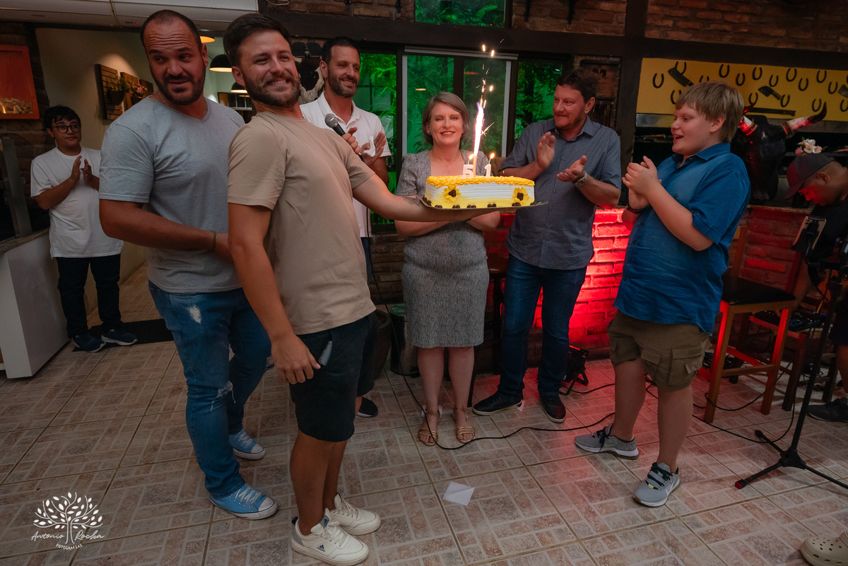 Elis Radmann – desafios – conquistas -  mulher forte – determinada – inspiração – aniversári 51 anos -  festa emocionante – Radmann – IPO - foto da família – exemplo – prévia – celebração – comemoração – Pelotas - Antonio Rocha Fotografia