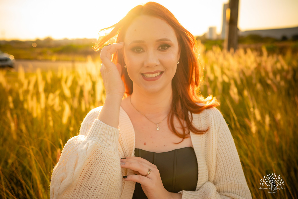 Márcia- 30 anos- ensaio comemorativo- Parque Una- atmosfera descontraída- vida- personalidade marcante- entardecer- paleta de cores- essência- confiança- registrar- memórias- casamento- Leonardo- novo ciclo- emoções- lembranças- Antonio Rocha Fotografias 