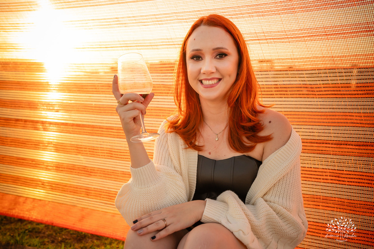 Márcia- 30 anos- ensaio comemorativo- Parque Una- atmosfera descontraída- vida- personalidade marcante- entardecer- paleta de cores- essência- confiança- registrar- memórias- casamento- Leonardo- novo ciclo- emoções- lembranças- Antonio Rocha Fotografias 