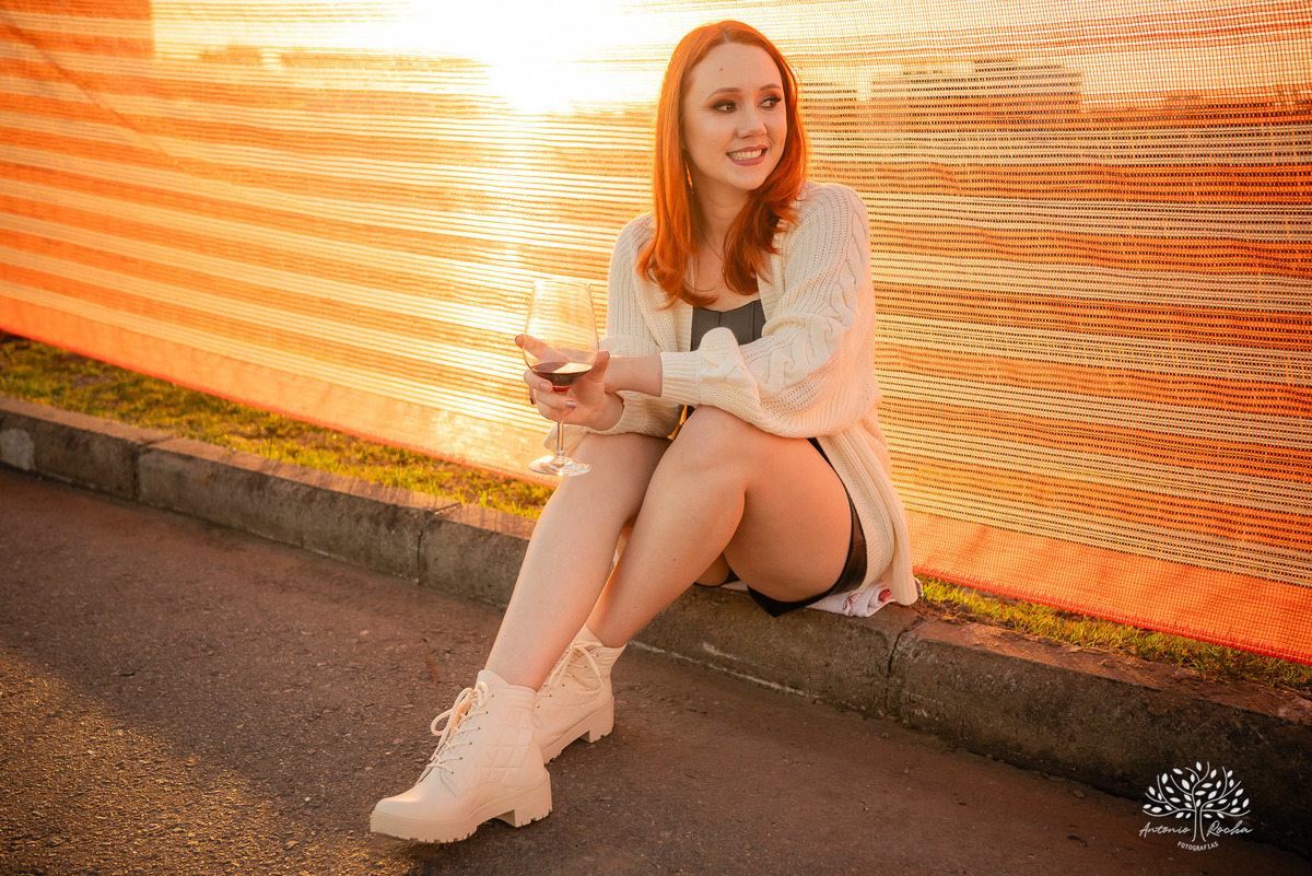 Márcia- 30 anos- ensaio comemorativo- Parque Una- atmosfera descontraída- vida- personalidade marcante- entardecer- paleta de cores- essência- confiança- registrar- memórias- casamento- Leonardo- novo ciclo- emoções- lembranças- Antonio Rocha Fotografias 