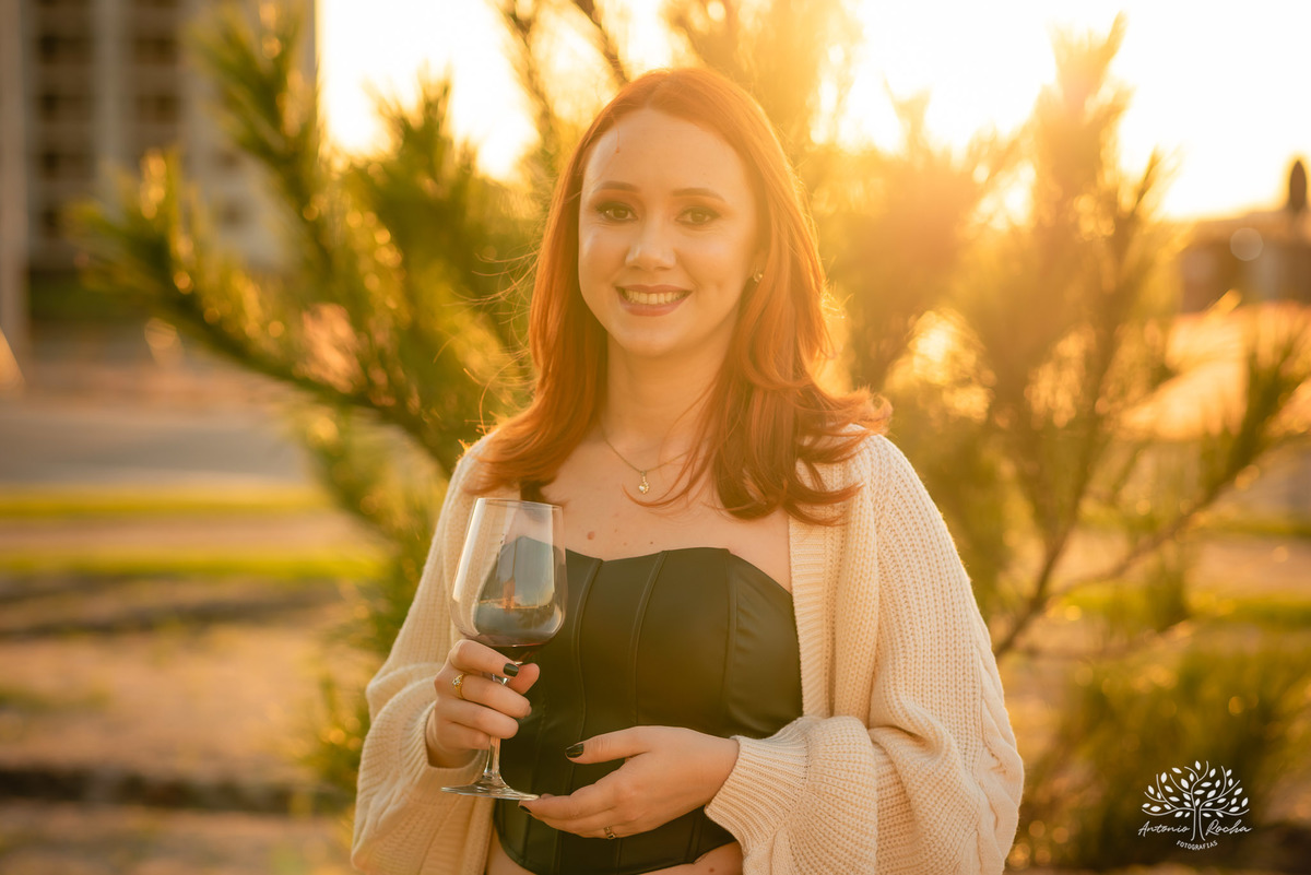 Márcia- 30 anos- ensaio comemorativo- Parque Una- atmosfera descontraída- vida- personalidade marcante- entardecer- paleta de cores- essência- confiança- registrar- memórias- casamento- Leonardo- novo ciclo- emoções- lembranças- Antonio Rocha Fotografias 