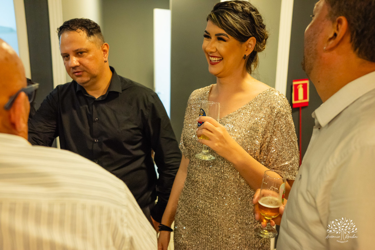 recepção - formatura - Ane - comemoração - amigos - familiares - sonho - vida - trajetória - profissão – psicologia - celebrar - conquista - abraços - sorrisos - churrasco - Brasa em Casa - chopinho – música – Antonio Rocha Fotografias - Pelotas