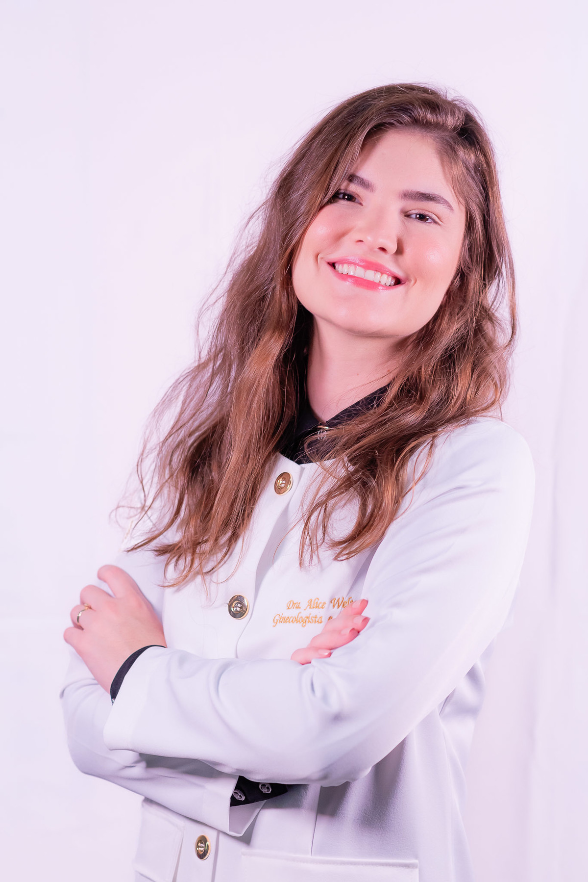 Profissionais - Médicas - Ginecologistas - Obstetras - Ensaio Profissional - Autenticidade -Profissionalismo -Expertise - Formatura -Marketing - Fundo Neutro - Atendimento - Consultório - Conquistas - Fotografias - Antonio Rocha Fotografias - Pelotas